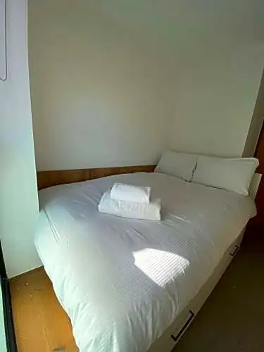 Regency Hall Smart Cheltenham Ensuite Rooms e