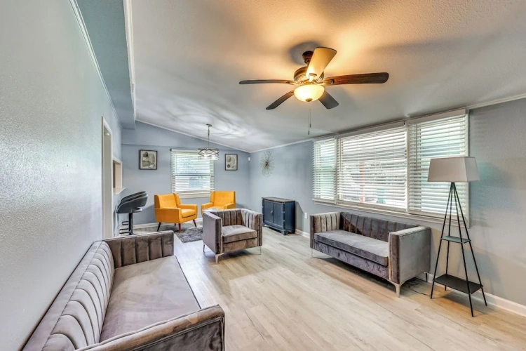 3 Bedrooms Cottage