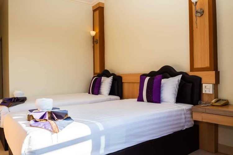 Standard Twin room