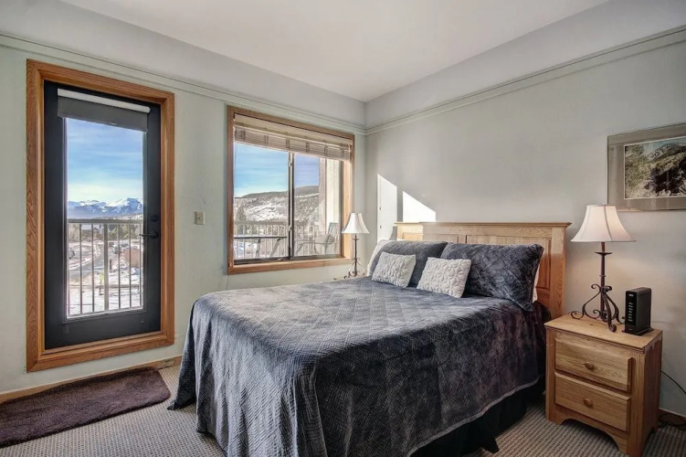 2762 Slopeside by RedAwning
