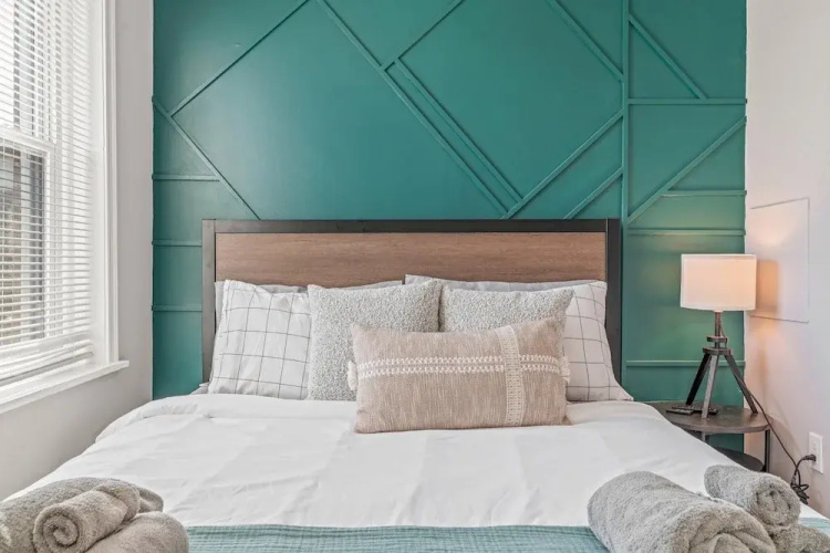 Spacious & Central Getaway Queen Beds