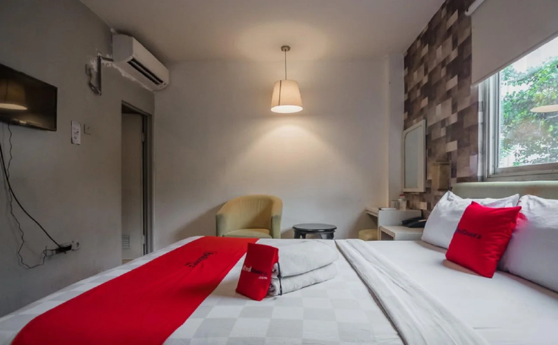 Hotel Feodora by RedDoorz