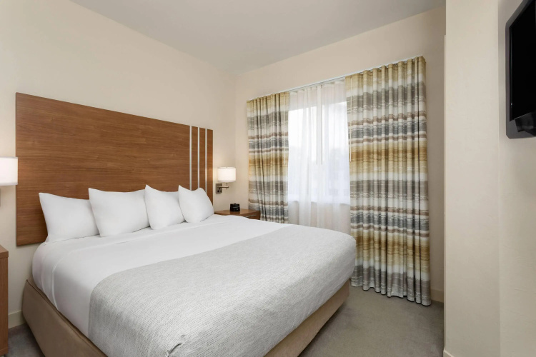Hawthorn Extended Stay by Wyndham Naples