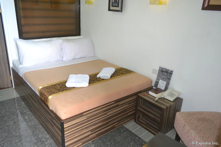 Zanrock MicroHotel