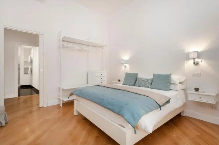 3 Bedrooms Apartment