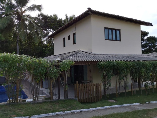 4 Bedrooms Cottage