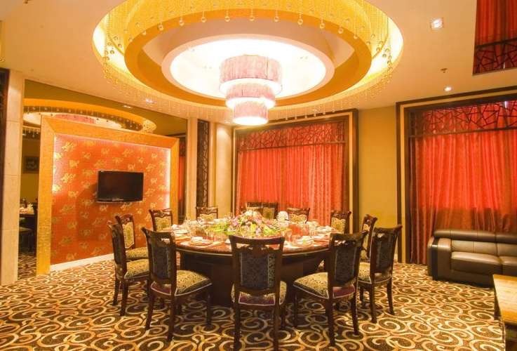 Central International Hotel
