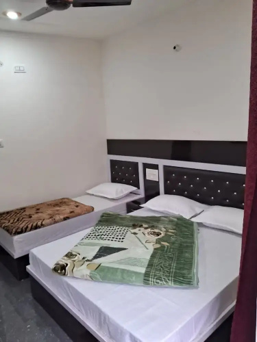 Goroomgo Uniyal Residency Uttarkashi