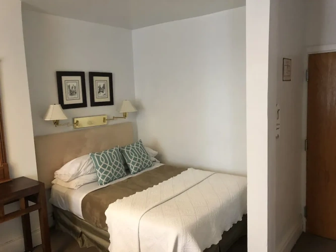 Classic Quadruple room