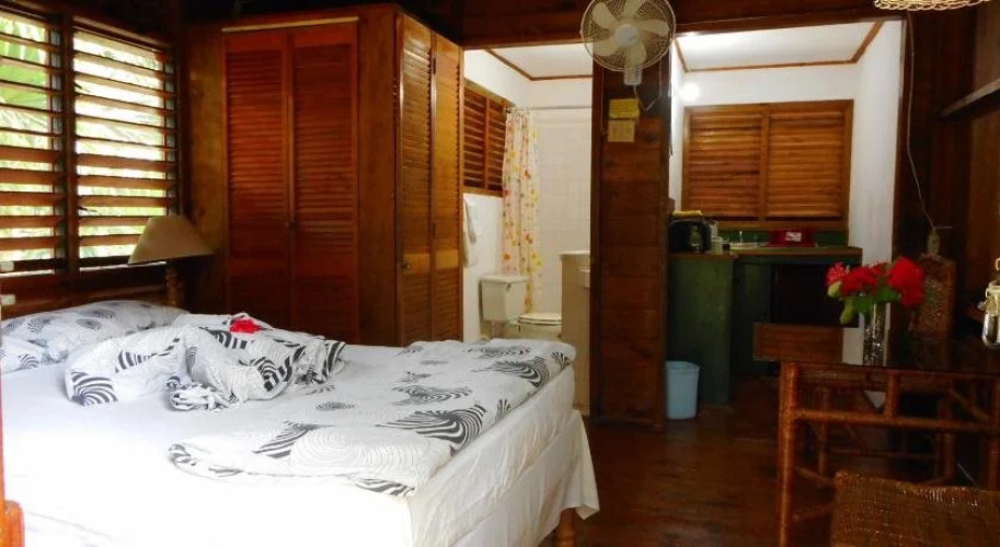Lighthouse Inn 2