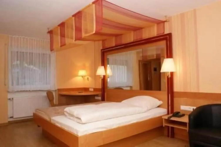 Burg-Hotel