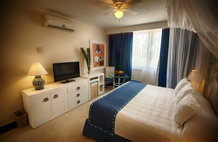 Grand Oasis Riviera