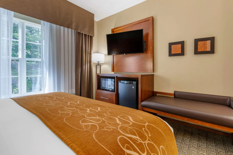 Comfort Suites Marquette