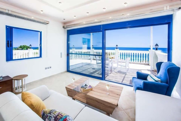 Villa Azure