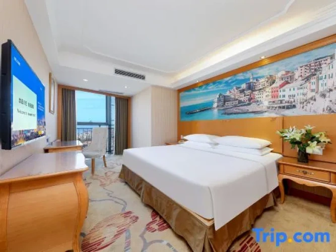 2 Bedrooms Double Family Suite with view