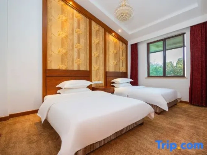 2 Bedrooms Deluxe Suite