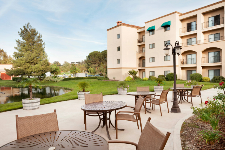Embassy Suites by Hilton Temecula Valley Wine Country photo 26