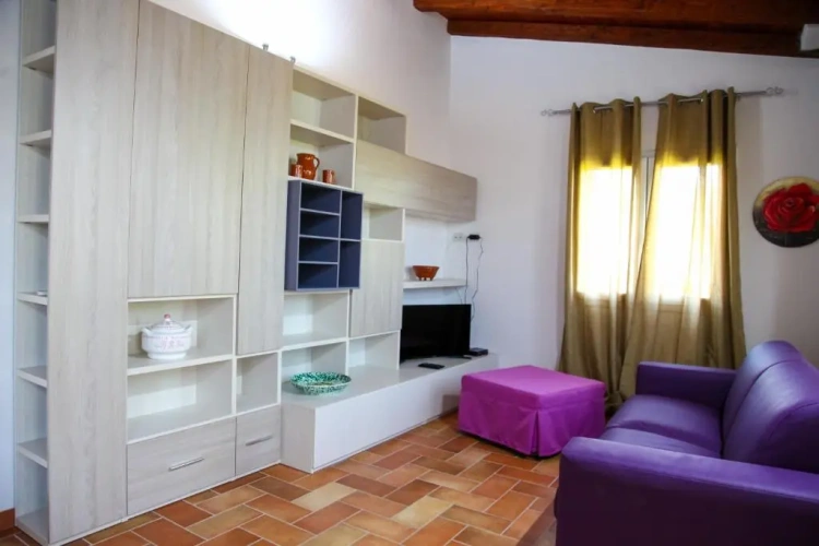 2 Bedrooms Cottage