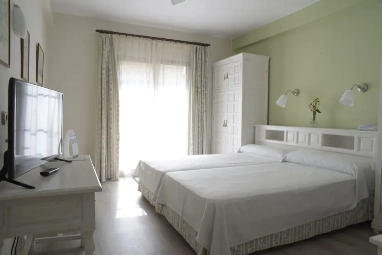 Economy Twin room