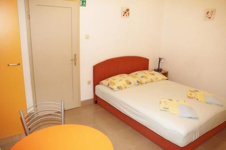 Apartments Sini