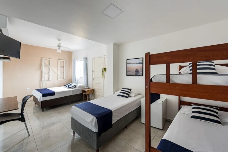 Deluxe Quadruple room