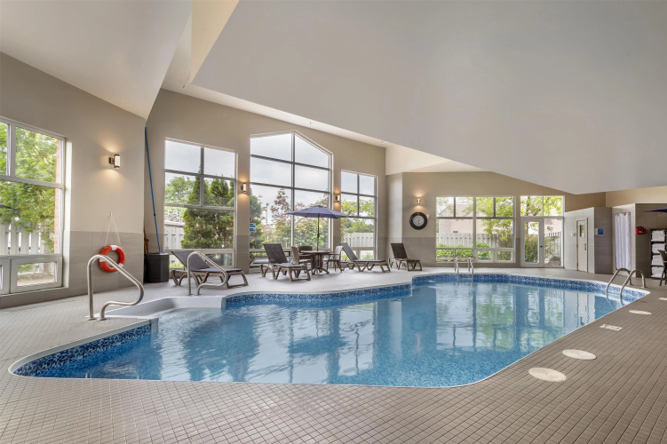Best Western Hotel Brossard photo 16