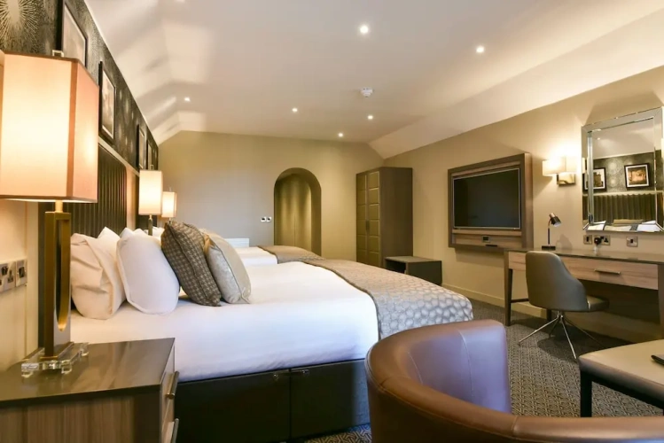 Deluxe Family room