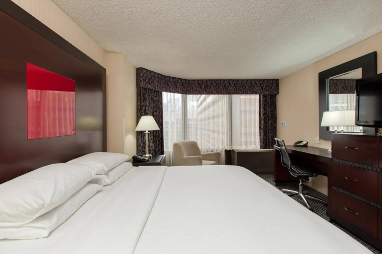 DoubleTree by Hilton Chicago - Magnificent Mile