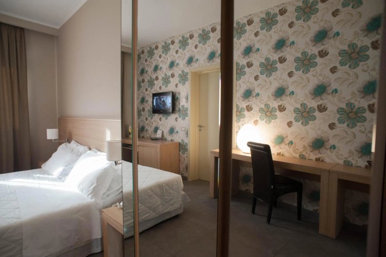 Ferro Hotel photo 6