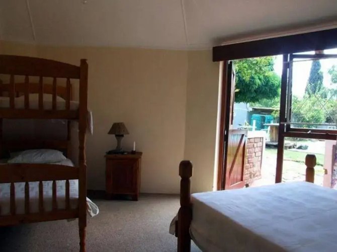 Oasis Shanti Backpackers