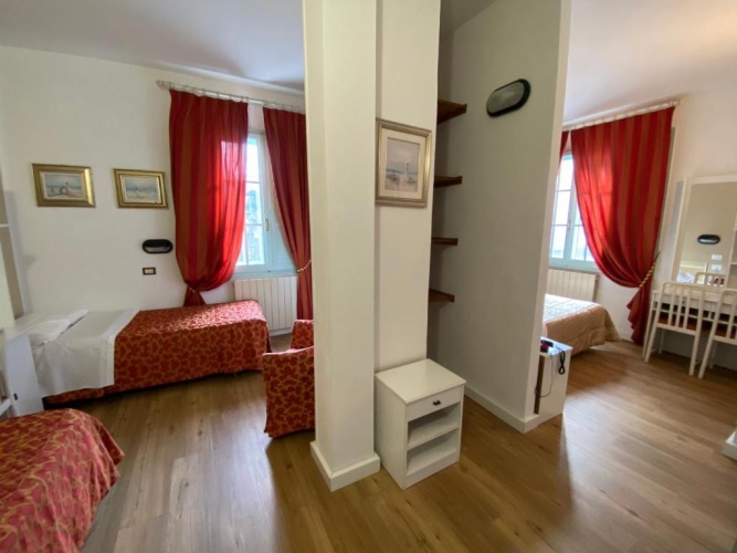 Superior Quadruple room