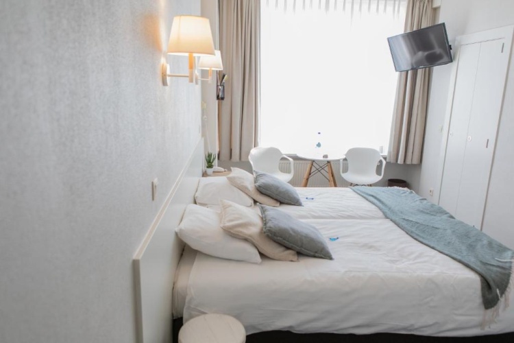 Standard Double room with harbour view