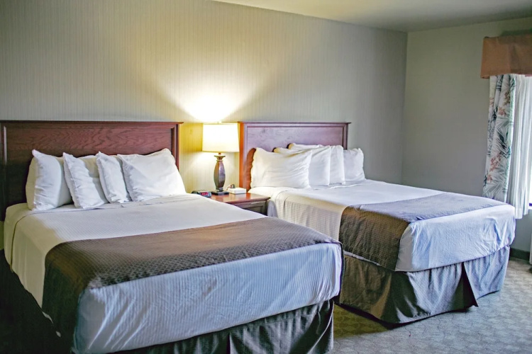 Seaport Inn and Suites