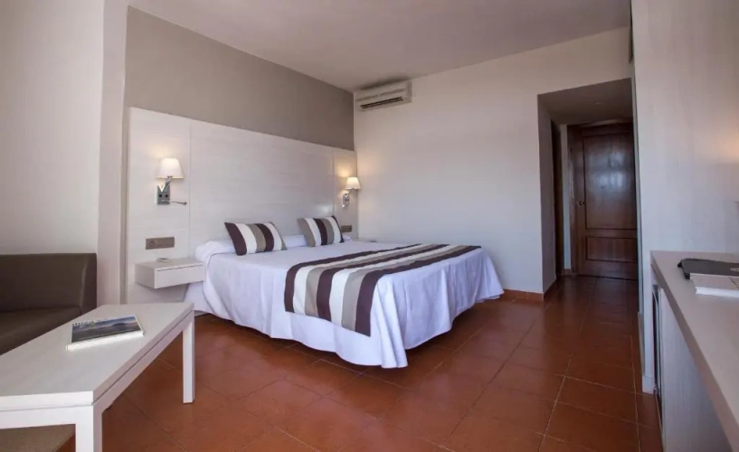 Superior Double room with terrace with sea view