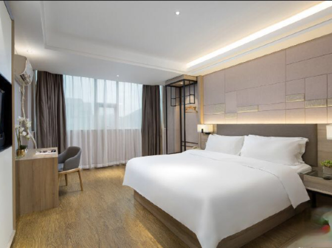 Standard Double room with river view