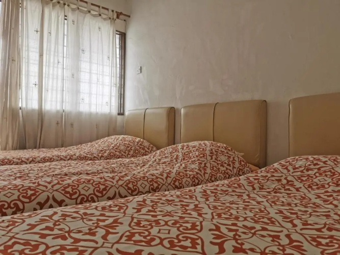 Cheerful 4-Bedrooms Residents Home