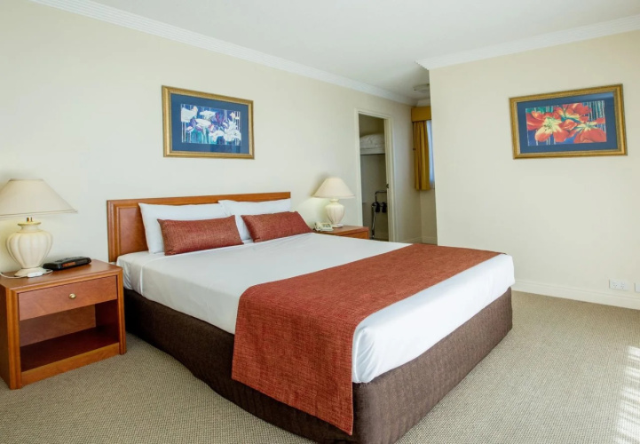 Springwood Tower Apartment Hotel
