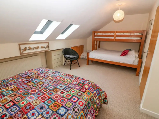 Barn End, 9 Stad Clynnog