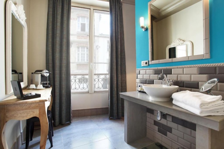 Quadruple Suite