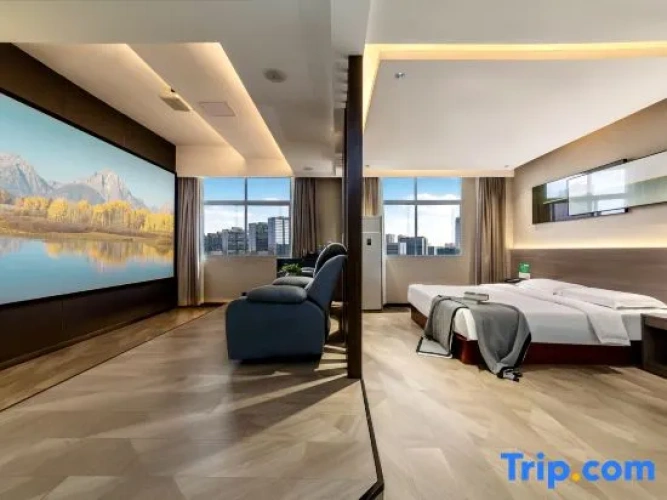 Deluxe Suite
