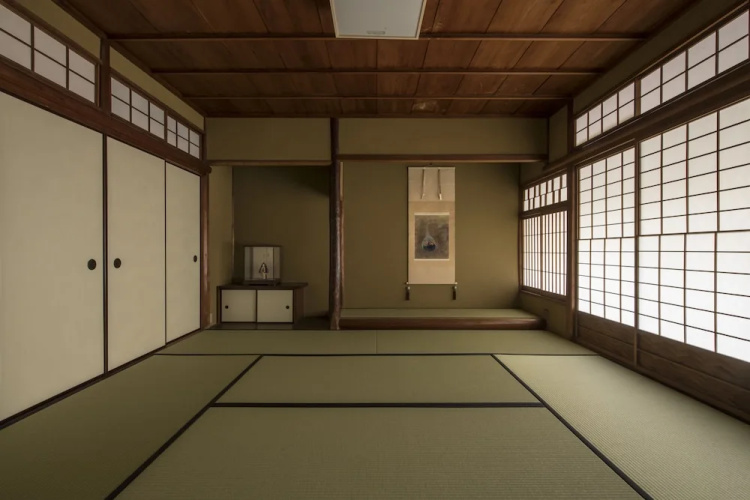 Gion Komatsu