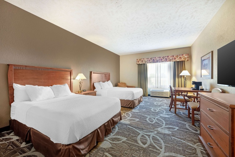 Standard Quadruple room
