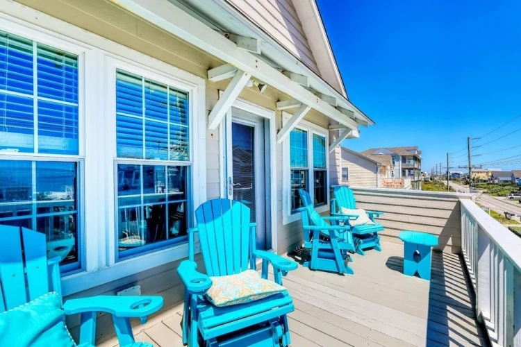 4 Bedrooms Cottage