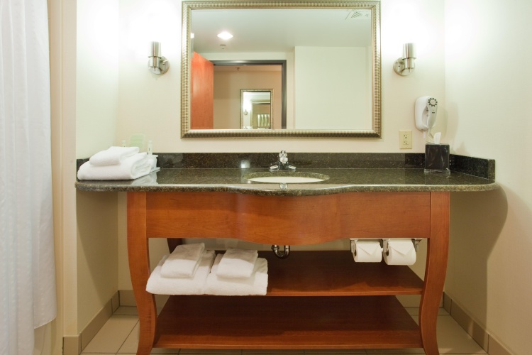 Holiday Inn Express Hotel & Suites Fredericksburg photo 9