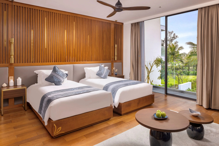 Royal Beachfront Villas Danang