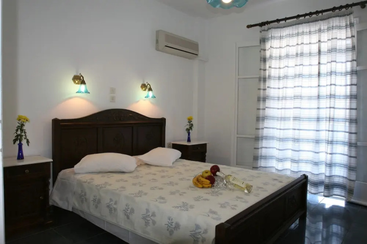 Erato Apartments