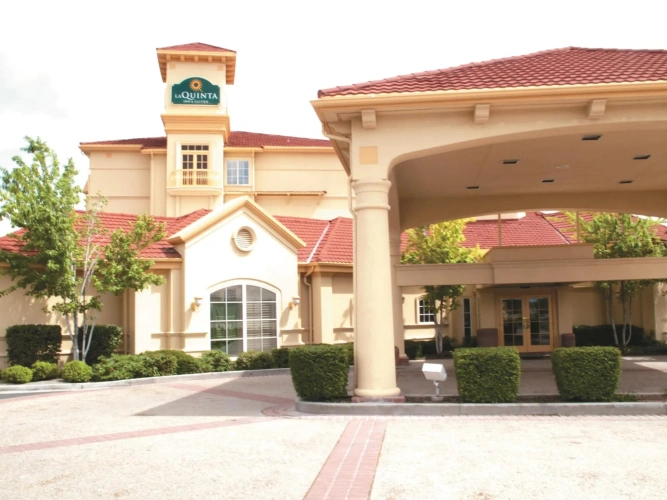 1 Bedroom Double Suite