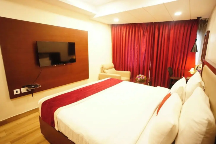 Elegant Hotel