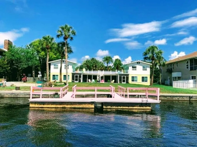 Bungalow