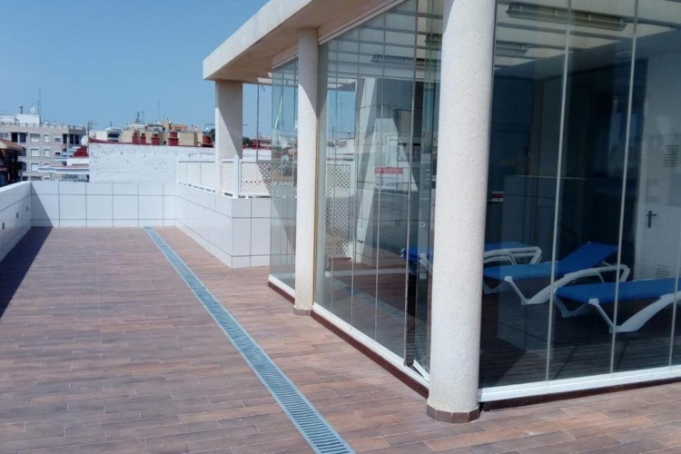 Apartment with sea view